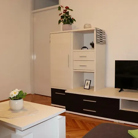 Apartman Dora - Apartman Póla