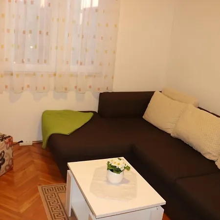 Apartman Dora - Apartment *
